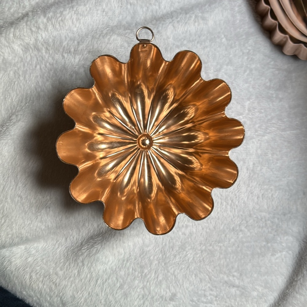 Vintage Copper Gelatin Mold - Picture 3 of 6